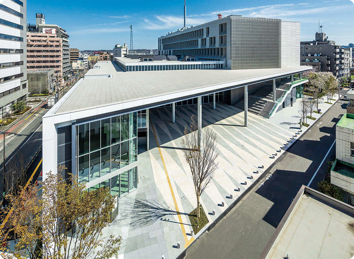 東京たま未来メッセ（東京都立多摩産業交流センター）エントランス